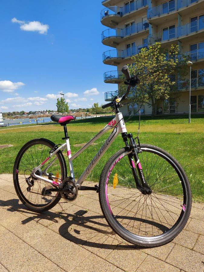 Bike & Spa Velence Apartman Eksteriør bilde